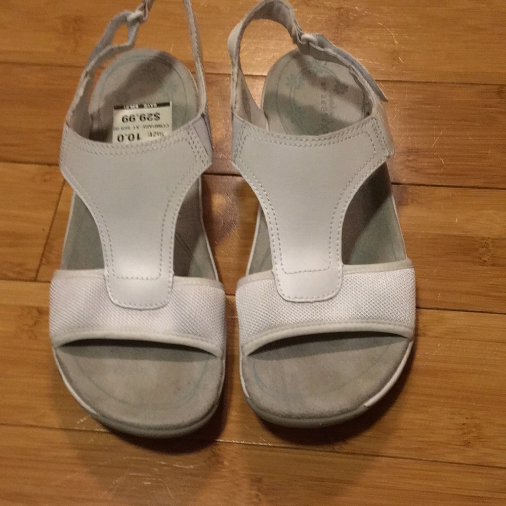 Easy Spirit white sandals Sz 10 ladies
